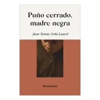 Puño cerrado, madre negra