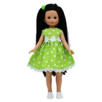 Muñeca colección Elena Folk Artesanía original 35 cm. pelo extra largo con vestido edición limitada con vestido lunares verde. Fabricado en España por Folk Artesanía.