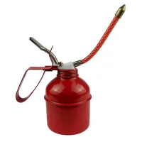 Lata De Aceite De 400 Ml Con Bomba Manual, Palanca Roja Flexible Y Manguera De Acero Resistente.