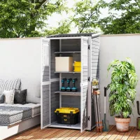 Caseta De Jardín De Madera De Abeto Con 2 Ventanas Y Estantes Ajustables, Con Cerradura, Techo Inclinado Para Patio O Terraza, 91x69x192cm, Gris Claro.